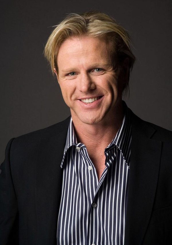 Dermott Brereton - VIP Entertainment